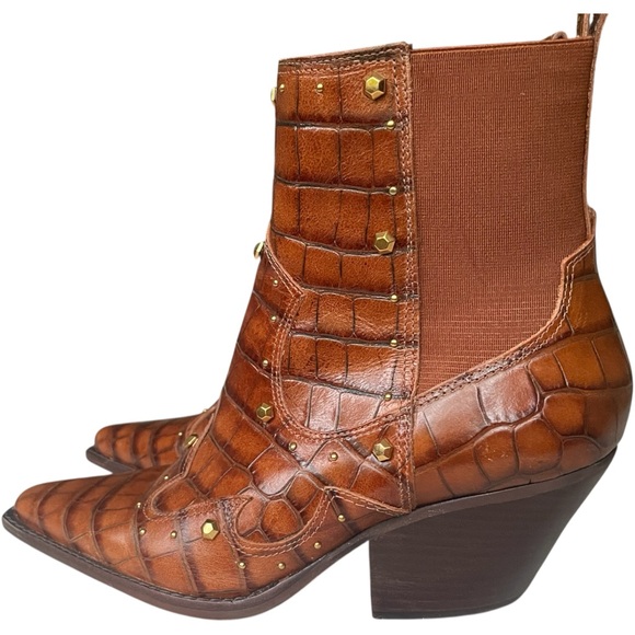 Vince Camuto Norley Brown Leather Booties - Picture 2 of 7